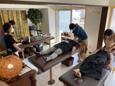 顔つぼサロン 桜雪院(施術の様子)2