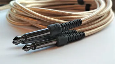 シールドケーブル