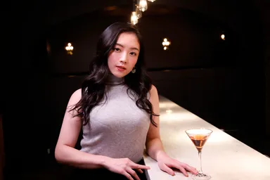 BARでのデートシーン