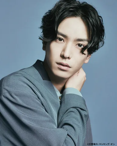 黒羽麻璃央(くろば まりお)