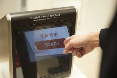 エアタッチパネ（TM）