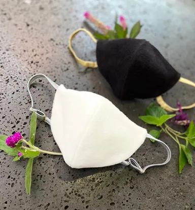 カシミヤマスク(ブラック)／アンゴラマスク(ホワイト)