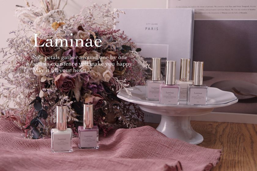 インスタグラマーchisatoさんプロデュース
<Laminae(ラミナエ)>ネイルポリッシュを
リアル店舗で初の販売
~<naturi(ナチュリ)>アクセサリーも同時展開~