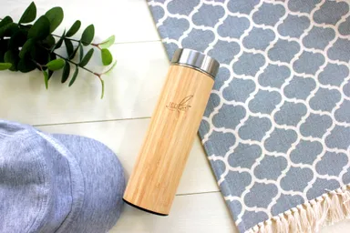 保温保冷力の高いティーストレーナー付ボトル【JEDEAU】