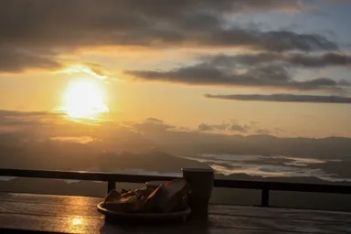 「国立公園三瓶山　天空の朝ごはんツアー」