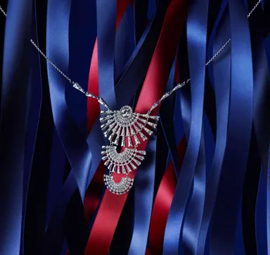 Sparkling Dance ネックレス (47,960円/税込価格)