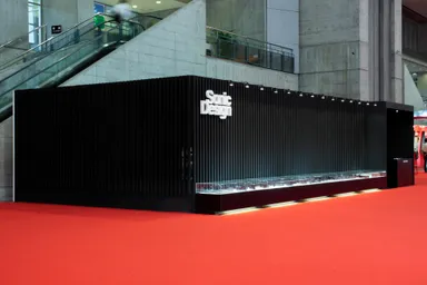 (参考) 第41回東京モーターショー2009「The Suite Lounge」外観