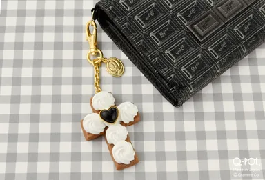 ハートスタッズ クロスシュガークッキー チャーム