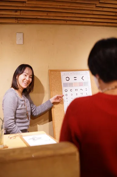 視力測定中の様子