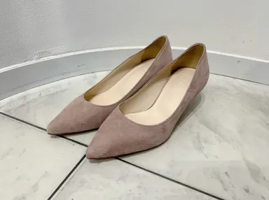 画像(2)足元美人なシルエット