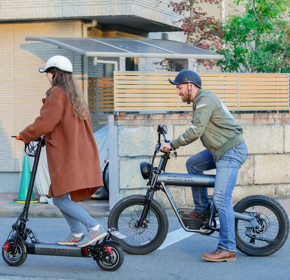 遠距離走行可能な電動バイク 座れる電動キックボード登場 次世代型モビリティ 電動バイクcoswheel Smartev 電動スクーターcoswheel Ev Scooter 2車種同時発売 株式会社acalieのプレスリリース