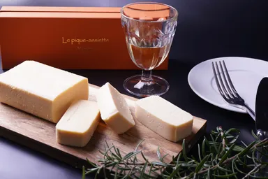 おきてやぶりのチーズケーキ