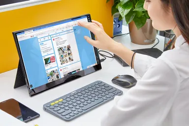 タッチスクリーン使用時