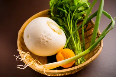 新鮮な野菜はカットして送ります