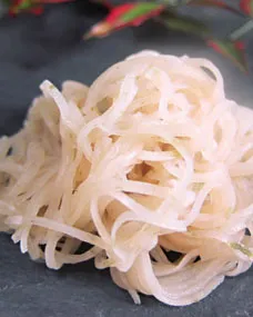 桜 大葉 胡麻 柚子などを練りこんだ　“香りそば”