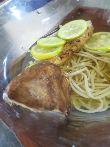 季節の冷やかけ　秋には松茸