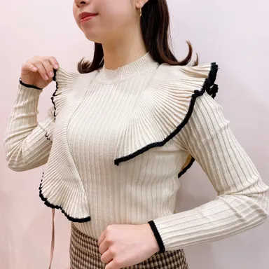 スリムフリルトップス21SSNEH119