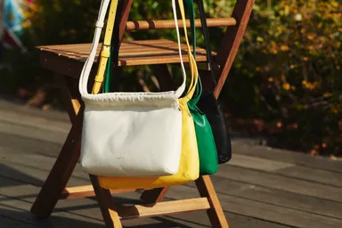 “EDiE”各29,000円(税抜)