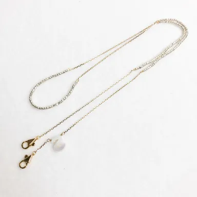 もはやネックレスのような存在感