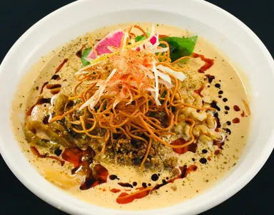 担々麺 830円(税込)