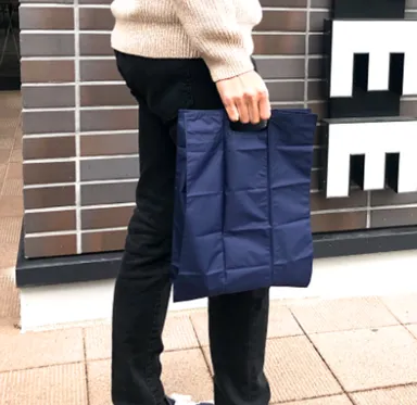 スマートでスタイリッシュなデザインのエコバッグ