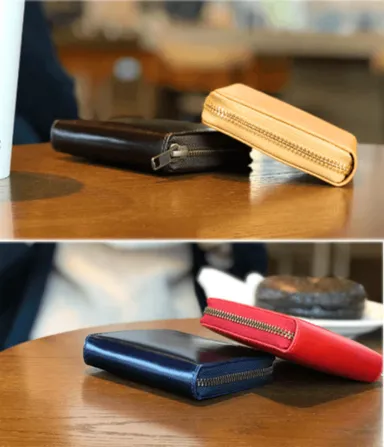 ラウンドファスナーだから大容量でもすっぽり安心です