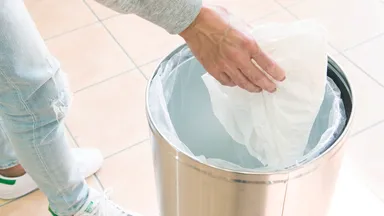 使い捨てだから簡単(使用後は捨てるだけ)