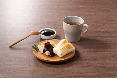 黒ごま香るなめらかあん　焼き餅