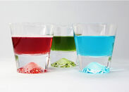 飲み物の色が映る富士山ロックグラス