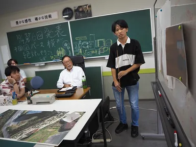 基本設計プレゼンの様子02