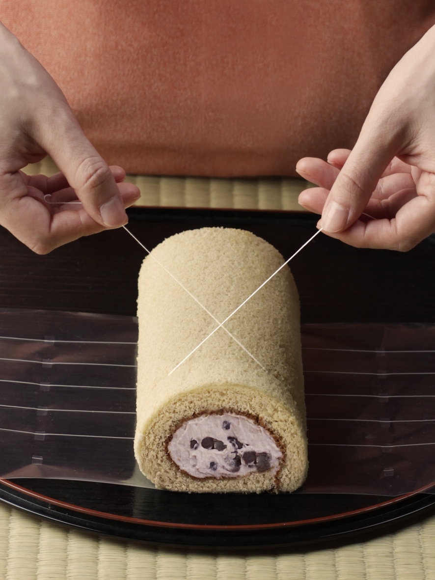 糸切りシート付き のロールケーキ 叶ロール を販売開始 株式会社 叶 匠壽庵のプレスリリース