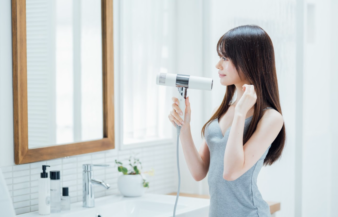 KINUJO Pro Hair Dryer (キヌージョ プロ ヘアドライヤー）+abesv.com.br