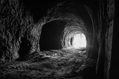 地下魚雷調整場