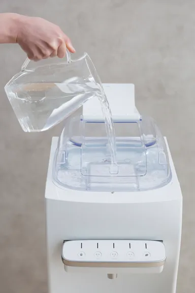 使い方は水道水を注ぐだけ