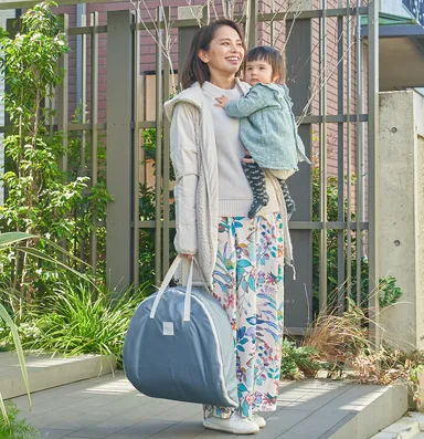 外出時に便利！バッグ付き