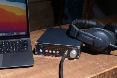 PC、ヘッドホンとの接続イメージ