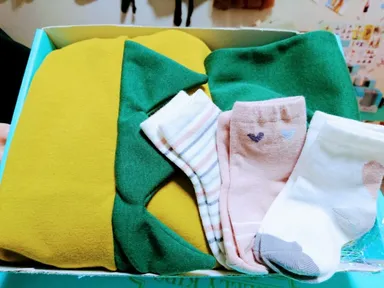 ロンパースを入れたギフト