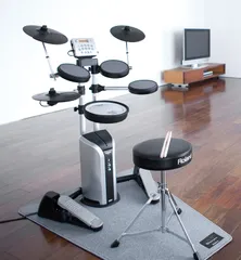 リビングで気軽に楽しめる、コンパクトな電子ドラム『V-Drums Lite HD 