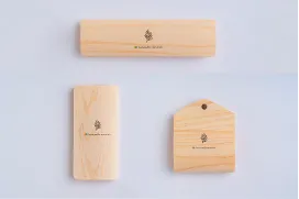 ヒノキのマスクケースイメージ