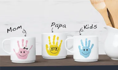 『うまれた手』で制作したオリジナル手形アートグッズ