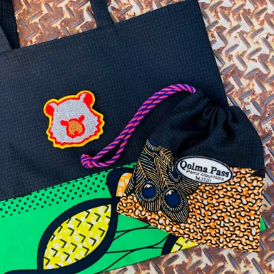 ワッペン使用例（手提げとポーチ）