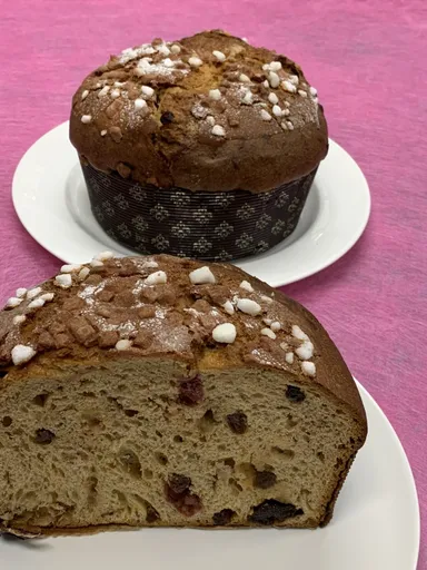 パネトーネ　フラーゴラ(イチゴ)