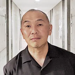 審査員：徳久 達彦