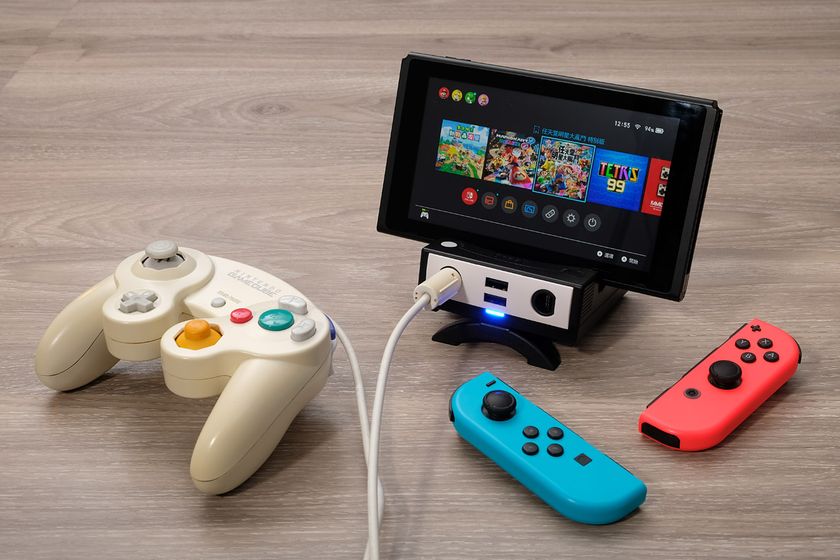 新作爆買い】 Nintendo Switch ニンテンドースイッチ グレー ミニ ドック スマブラ付き Switchの通販 by  イカ屋｜ニンテンドースイッチならラクマ