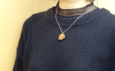 木製香りの遺骨ペンダント 2