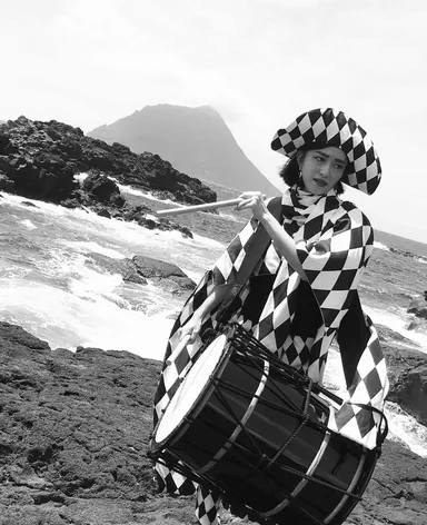 愛と希望のハーレクイン／エヴァ・ケストナー　八丈島