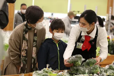 「またきて菜」お買い物シーン(1)