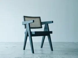 オフィスチェア　￥352,000