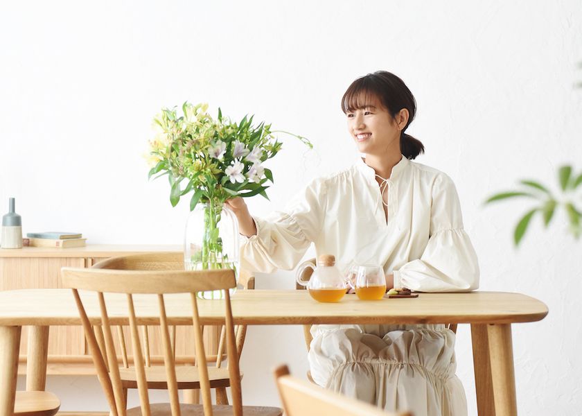 サブスクリプションサービス「ハナノヒ365days」に、
人気フラワーアーティスト監修コースが誕生
「あなたと暮らすお花たち　
前田有紀さんと華やぐお花たち」
〜花と過ごす暮らしがもっと楽しく豊かに。
4月1日（木）申込受付開始〜
