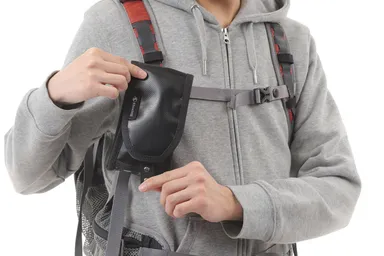 どんなリュックストラップにも